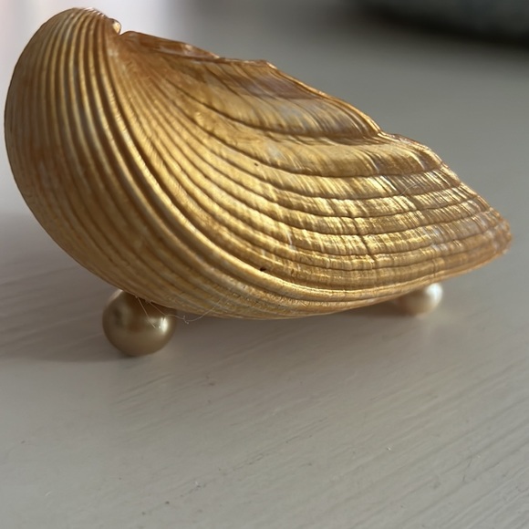 Hand Painted Seashell - Picture 2 of 2